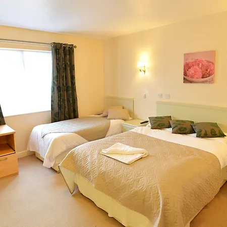 力推酒店 酒店 高斯福斯