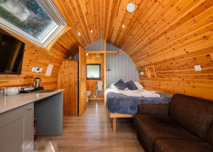 Отель The Kellbank 3*